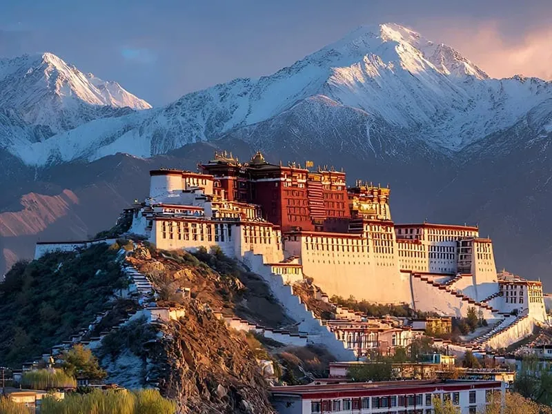 Tibet custom travel route