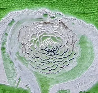 Charhan Salt Lake — China's largest salt lake, the spectacular Salt Bridge